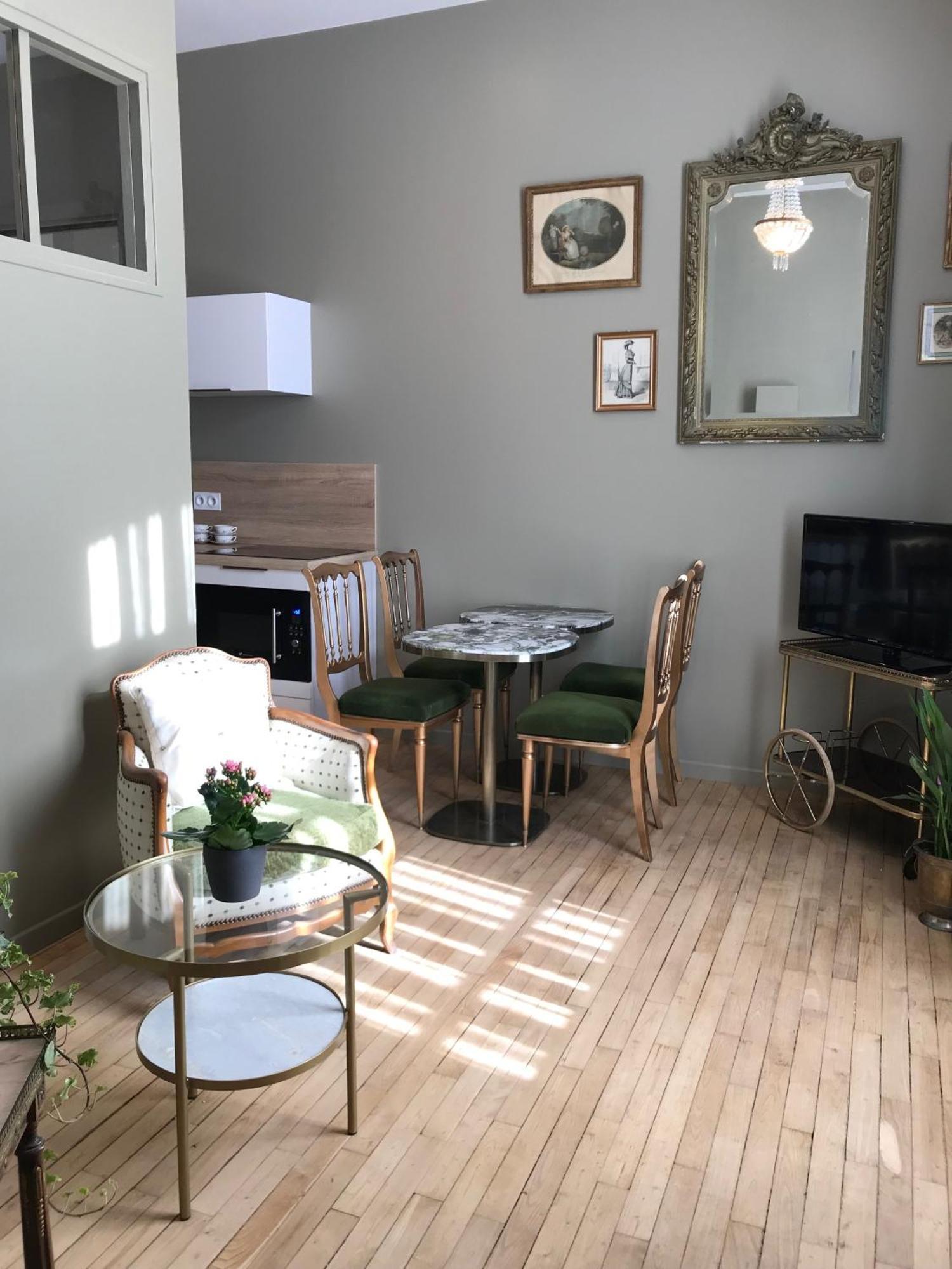 Perlepampille Lägenhet Dinan Rum bild